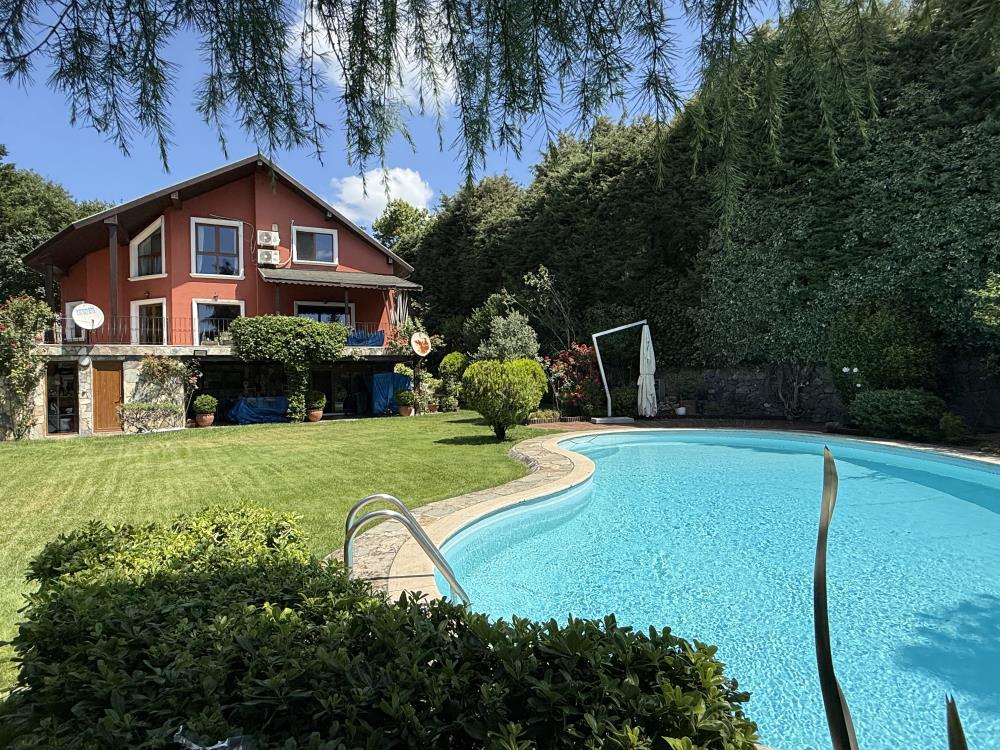 Beykoz Acarkent'e Komşu, Çavuşbaşı - Çengeldere'de Satılık Müstakil Villa