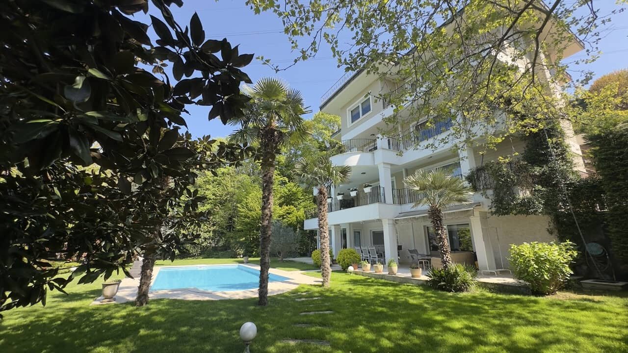 Acarkent'te 2500 m2 Arsa Payına Sahip BR Tipi Havuzlu Satılık Villa 