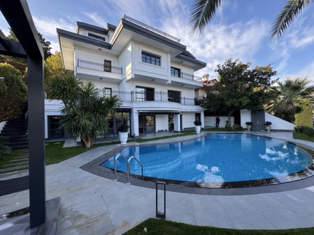 Acarkent'te Oturuma Hazır Masrafsız Modern Dekorasyonlu C Tipi Villa