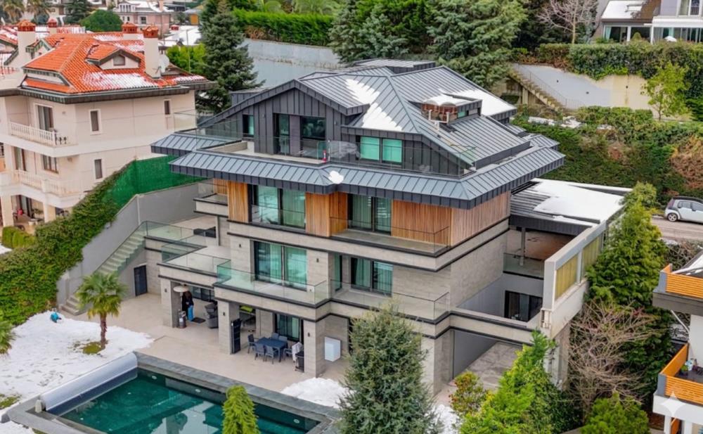 Acarkent'te Komple Revize Edilmiş Geniş Kullanım Alanlı BR Tipi Villa